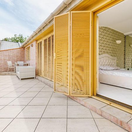 Deribasivska Cozy 4-Room Apartment Одеса Екстер'єр фото